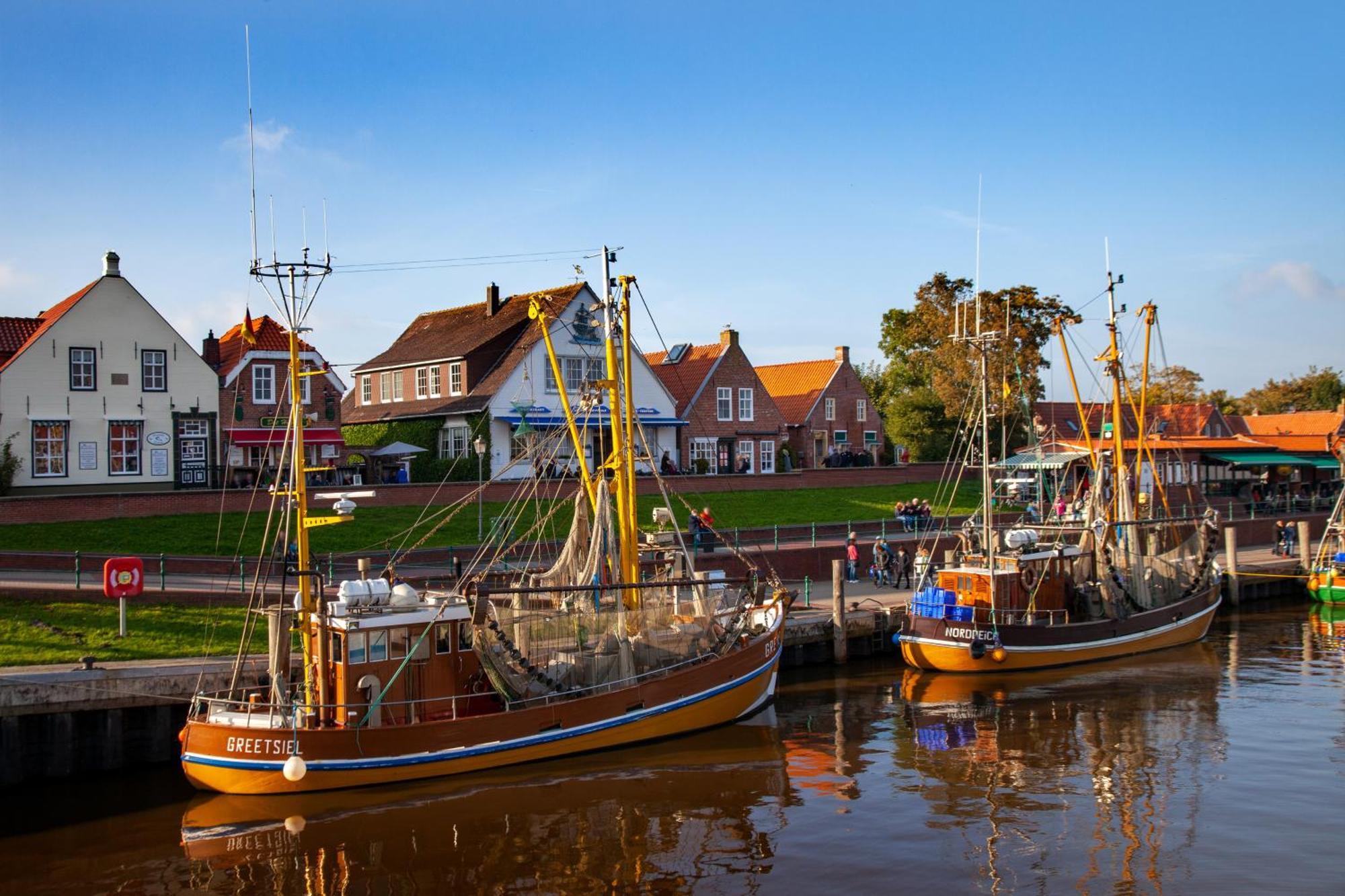 Hotel Grachtenhuus Greetsiel Kültér fotó